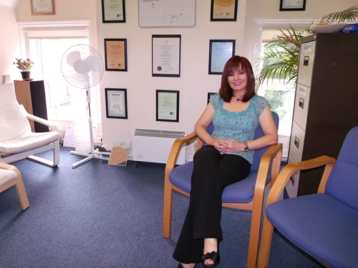 Joan offers her therapy services through the Wolverhampton Hypnotherapy site joan-lee-in-clinic