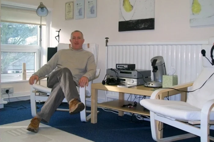 Paul is an experienced mental health therapist and expert applied psychologist Paul Lee MSc in the Tranceform Psychology clinic